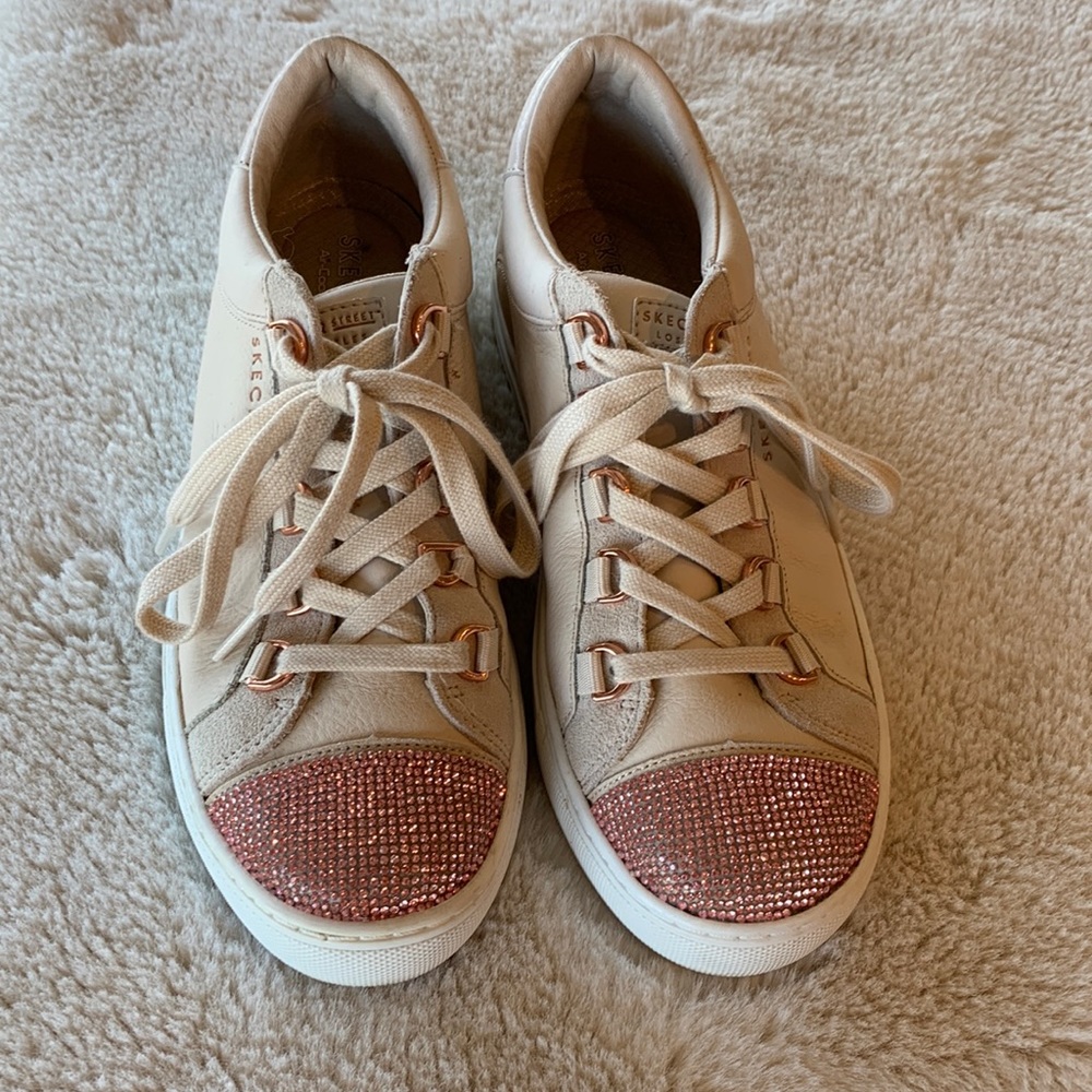 Skecher street shoes for women